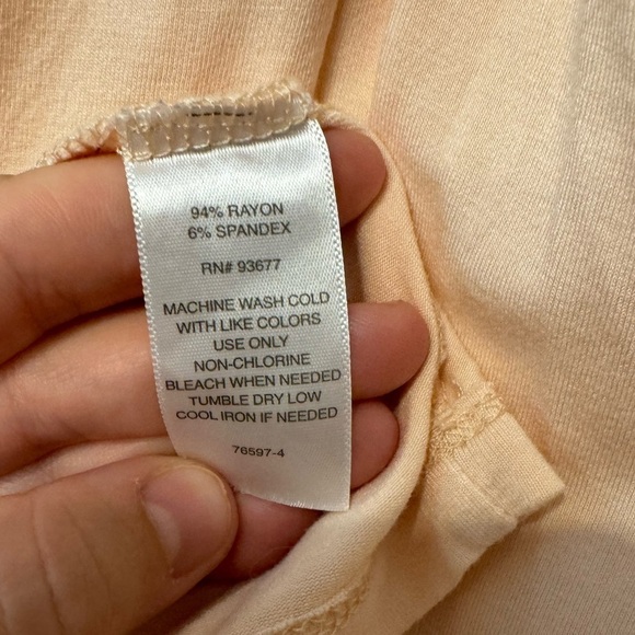 Liz Claiborne Peach Short Sleeve Shirt with Neckline Tie Knot Size 1X - Picture 9 of 10